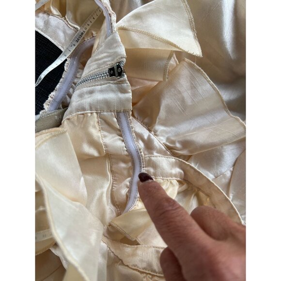 NEW Vintage Womens S Conture Twelve Satin Style Ruffle Tank top Ivory Party Chic - Picture 9 of 16